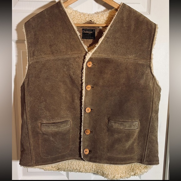 VINTAGE LEATHER VEST - Picture 1 of 6